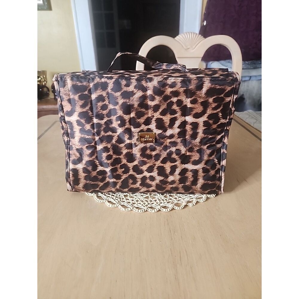 JM New York Roll Up Travel Toiletries Makeup Jewelry Bag Animal Cheetah Print